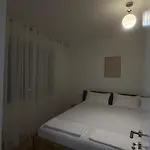 Mikaels Apartament *