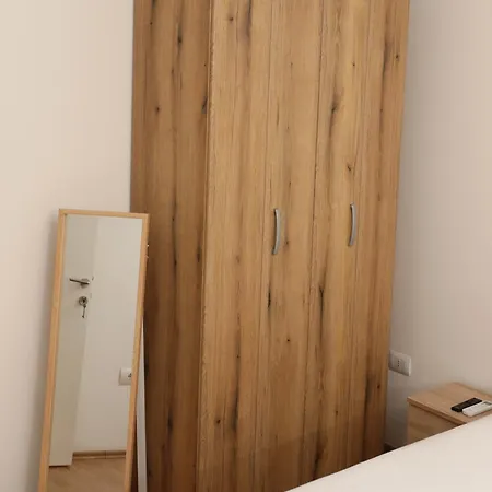 Mikaels Apartment