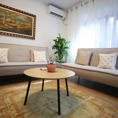 Mikaels Tirana