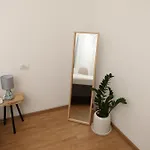 Mikaels Apartman *